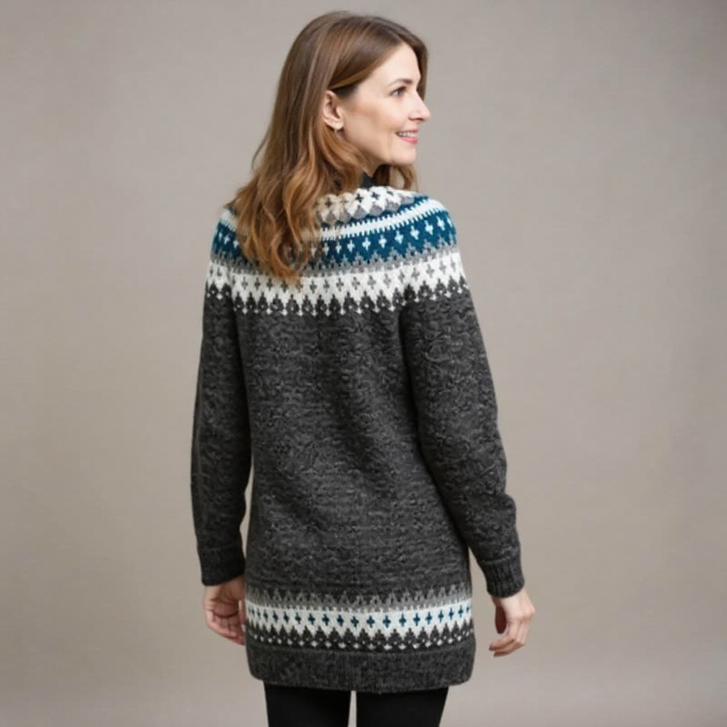 April | Maglione lavorato a maglia vintage