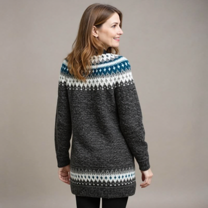 April | Maglione lavorato a maglia vintage