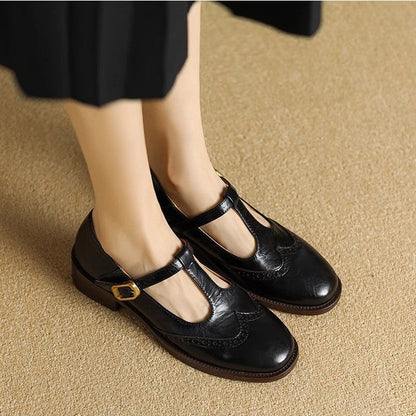 Amelie – Scarpe classiche con cinturino da donna