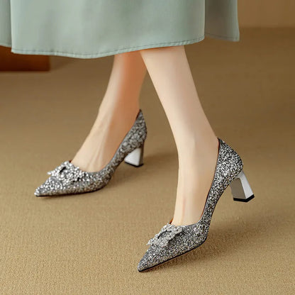 Theresa – décolleté glitterate