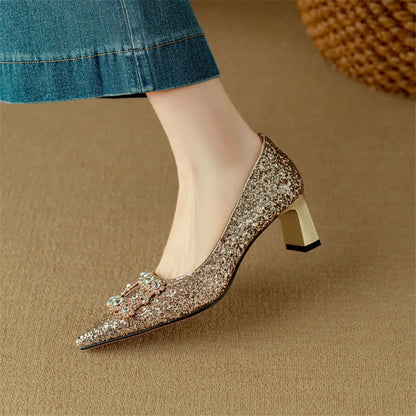 Theresa – décolleté glitterate